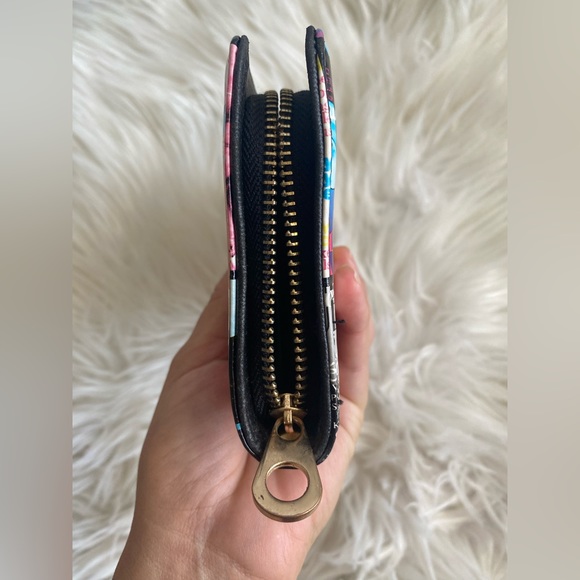 ✨ unbranded 90s/00 vogue magazine cover wallet ✨ - Picture 2 of 9